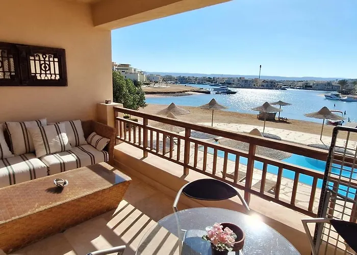 Fanadir Lagoon 2-bedroom Pool And Lagoon View Sleeps 4 Persons, Close To Abu Tig Marina, Mangroovy, And Kite Centers *
